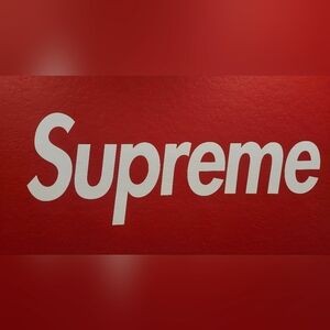 Supreme White Design